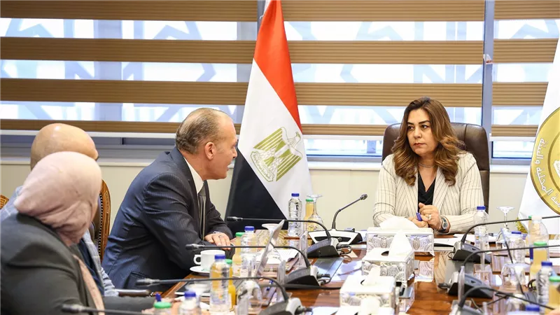وزيرة التنمية المحلية تتابع مشروع تطهير مصرف كيتشنر مكون المخلفات الصلبة بمحافظات كفر الشيخ والغربية والدقهلية