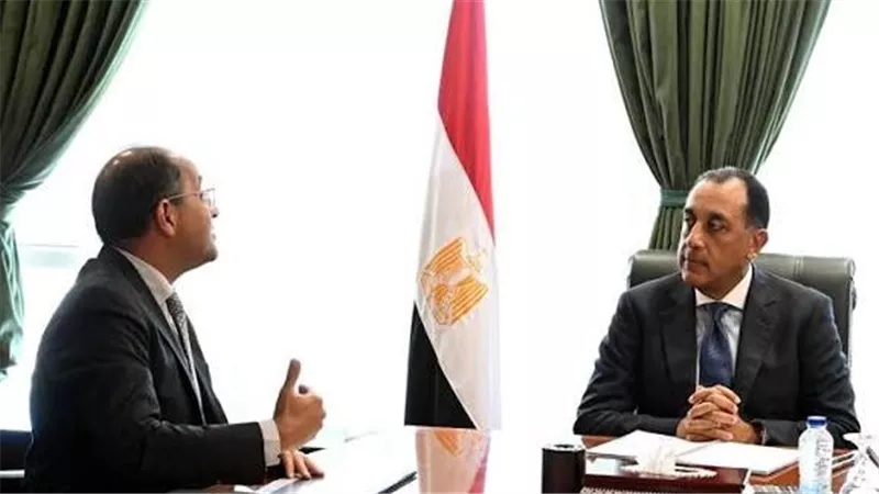رئيس الوزراء يلتقي وزير المالية لمتابعة عدد من ملفات عمل الوزارة