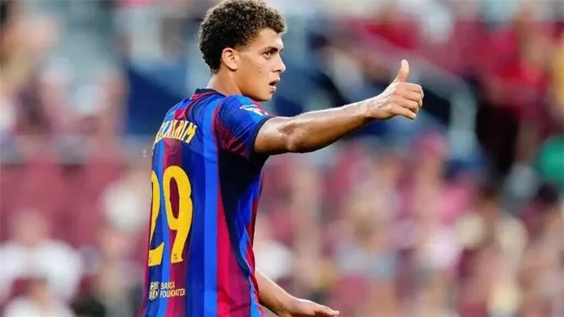 حمزة عبد الكريم يعلق على مشاركته الأولى مع برشلونة في الدوري الإسباني