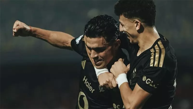 تشكيل الأهلي المتوقع أمام سموحة في الدوري.. عموتة يستقر على ثلاثي الهجوم