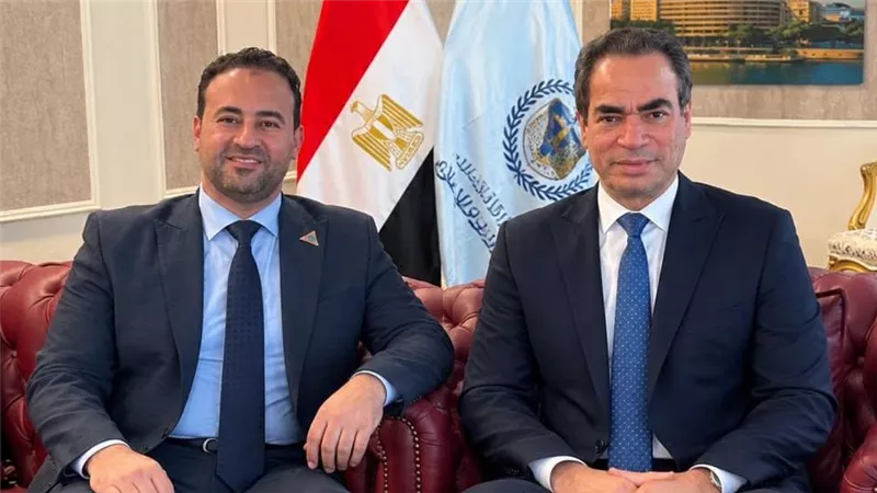 المسلماني يهنئ سامح حبيب بحصوله على درجة الدكتوراة في القانون