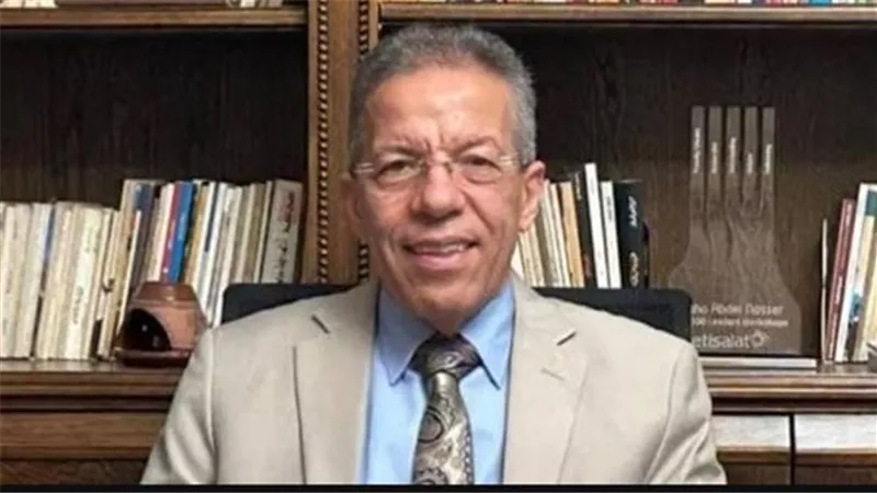 نقيب الأطباء    