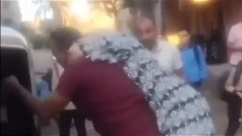 جانب من الحدث     