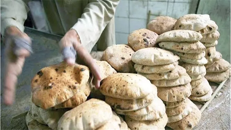 وزارة الداخلية تواصل ضرباتها ضد محتكري السلع وتضبط 5 أطنان دقيق بالأسواق