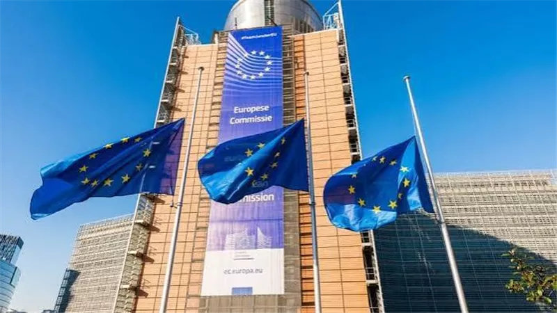المفوضية الأوروبية تستنكر العقوبات الأمريكية وتتمسك بدعم الجنائية الدولية