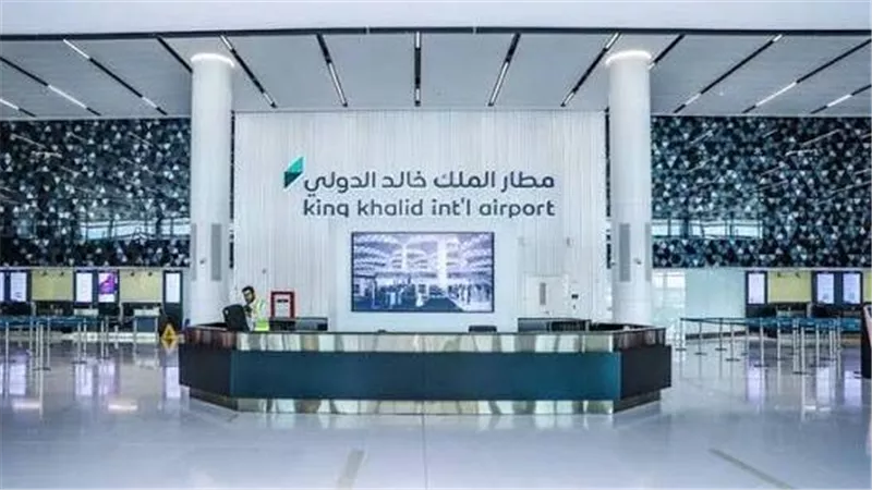 السفارة السعودية بالكويت توفر حافلات لنقل المواطنين العالقين إلى الرياض