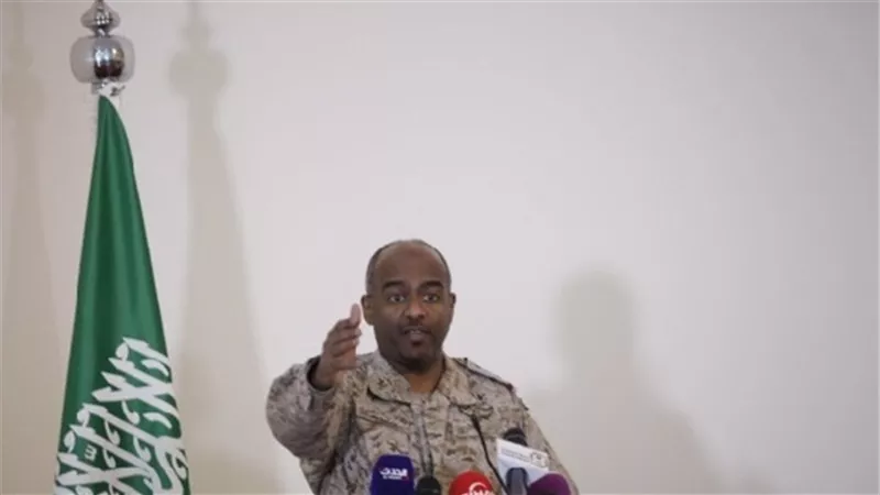 عسكري سعودي: محاولة إيران تهريب أسلحة للحوثيين يعبر عن 