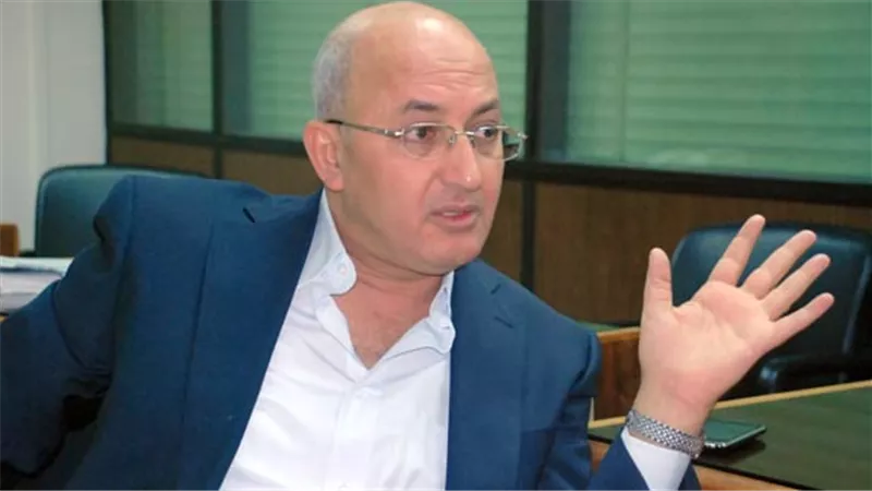 سيد علي: متضامن مع أسر شهداء 