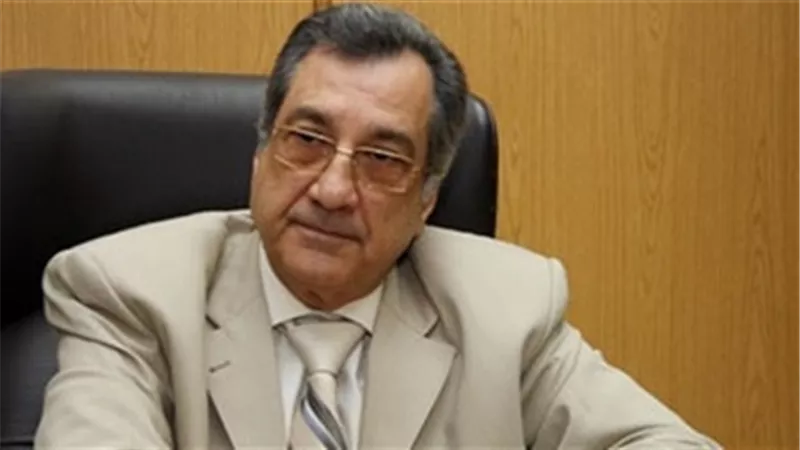 عامل بـ