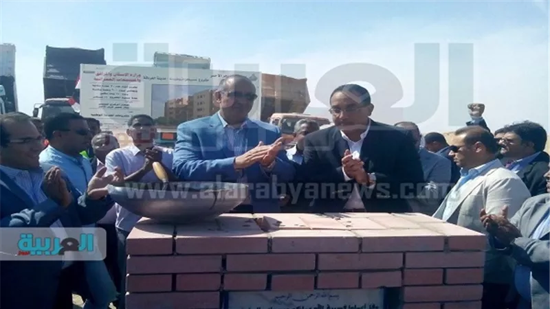 وزير الإسكان يتفقد مشروع الإسكان الاجتماعي بالغردقة